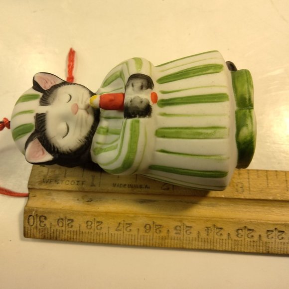 Kitty Cucumber Ornament Ellie Nightgown Schmid Shackman Ceramic Figurine 1985 - Picture 9 of 9